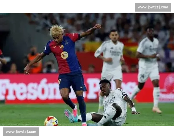 皇马巴萨超级杯激战再起 荣誉与荣耀的巅峰对决